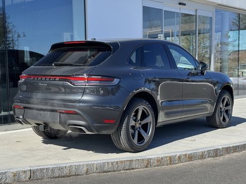 Used 2025 Porsche Macan image 20