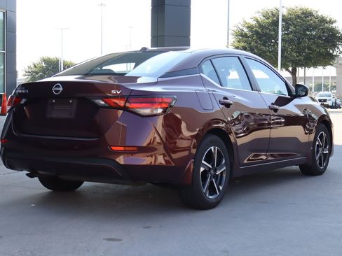Used 2024 Nissan Sentra SV FWD image 3