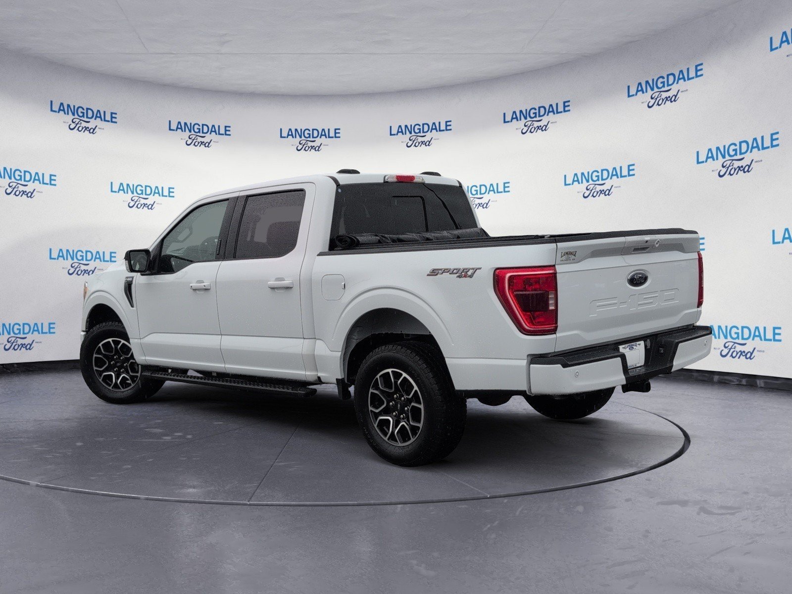 Used 2023 Ford F150 XLT w/ Equipment Group 302A High AWD/4WD image 9