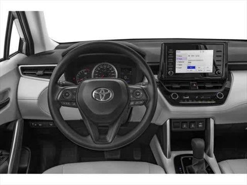 Used 2023 Toyota Corolla Cross L AWD/4WD image 4