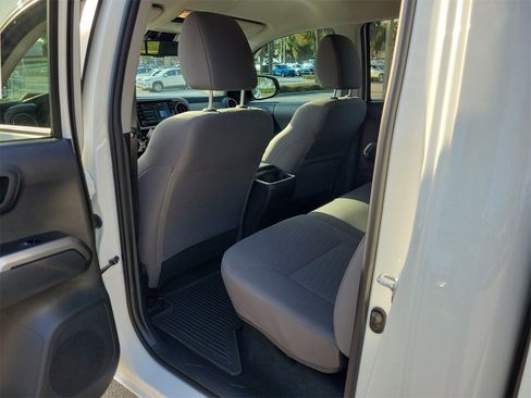 Used 2023 Toyota Tacoma SR5 w/ Technology Package image 9