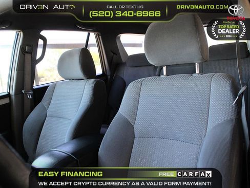 Used 2004 Toyota 4Runner SR5 AWD/4WD image 10