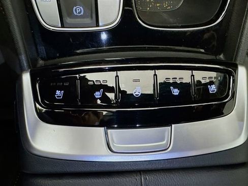 Used 2024 Hyundai Santa Cruz Limited image 25