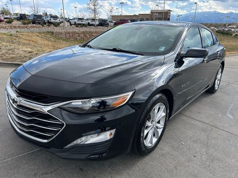 Used 2020 Chevrolet Malibu LT FWD image 3