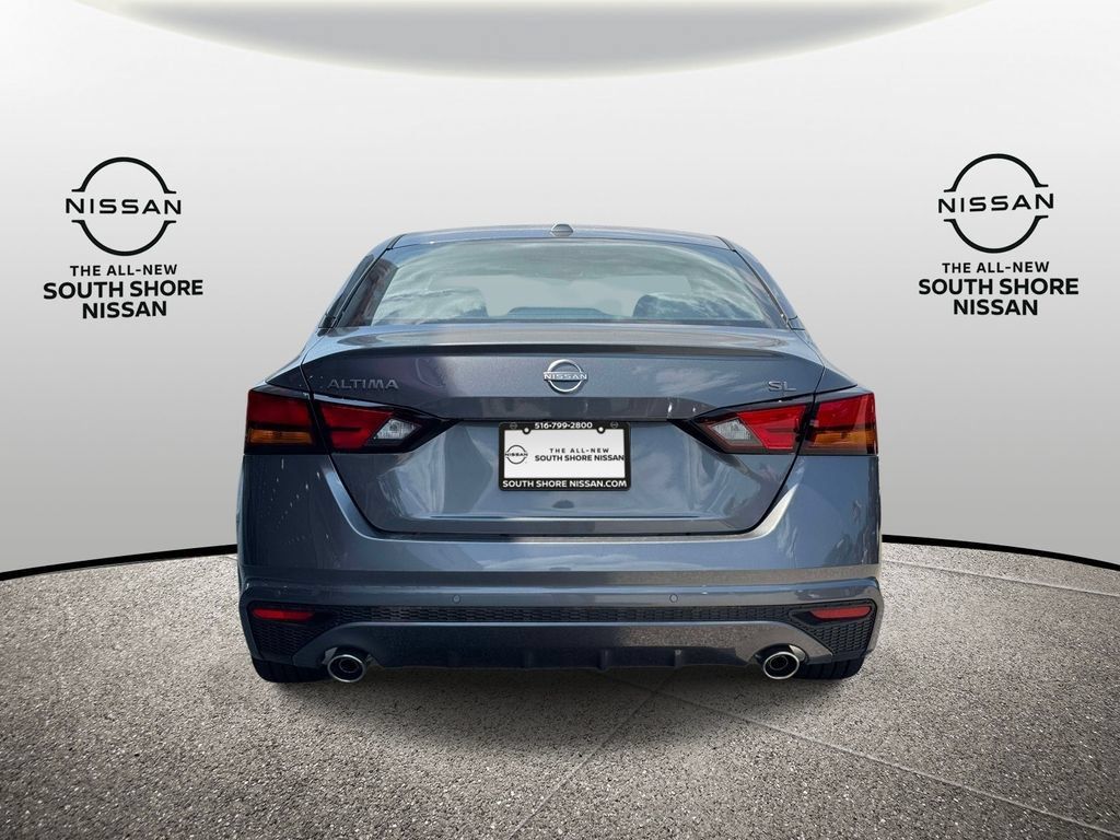 Certified 2025 Nissan Altima 2.5 SL FWD image 6