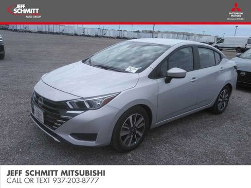 Used 2024 Nissan Versa SV FWD image 1