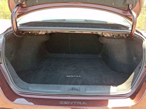 Used 2024 Nissan Sentra SV FWD image 28