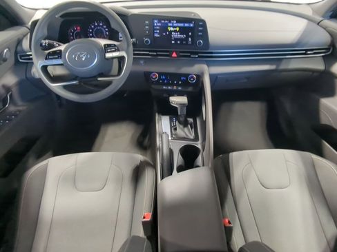 Used 2021 Hyundai Elantra SEL FWD image 18
