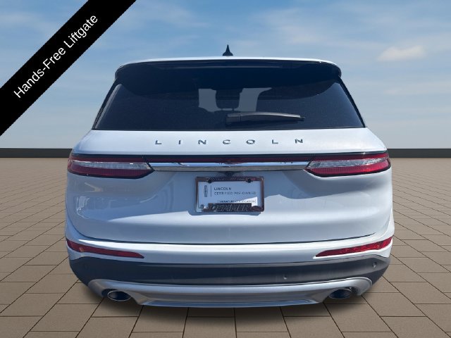 Used 2025 Lincoln Corsair AWD w/ Equipment Group 101A image 5