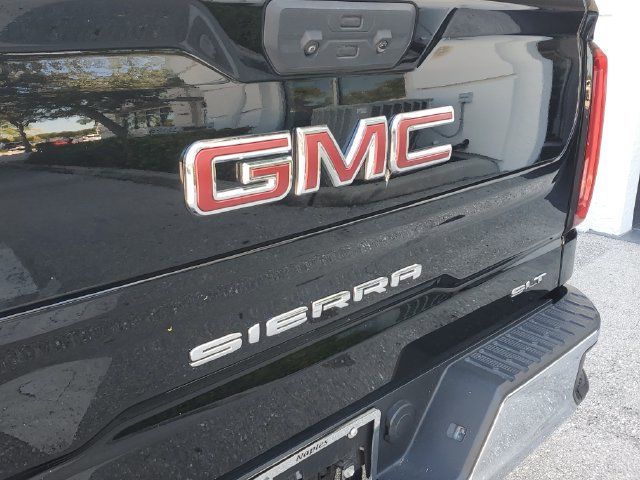 Used 2025 GMC Sierra 1500 SLT AWD/4WD image 8