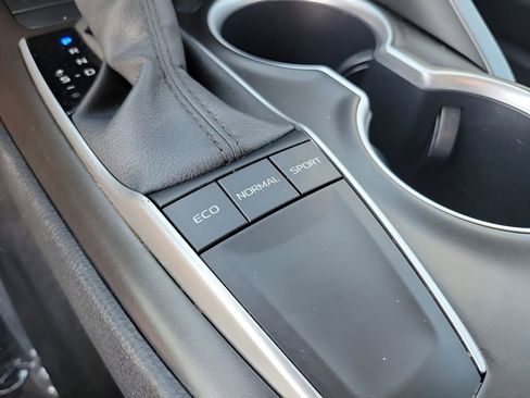 Used 2024 Toyota Camry LE image 21