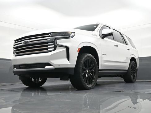 Used 2021 Chevrolet Tahoe High Country w/ Premium Package AWD/4WD image 25