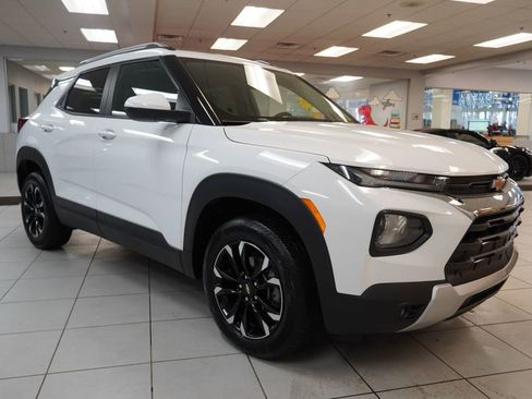 Used 2023 Chevrolet TrailBlazer LT w/ Convenience Package image 14