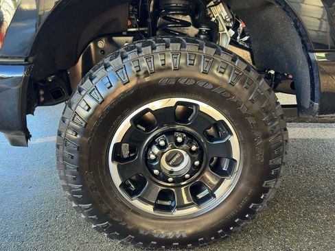 Used 2026 Ford F250 Lariat w/ Tremor Off-Road Package image 20