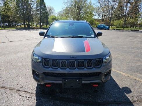 Used 2024 Jeep Compass Trailhawk image 9