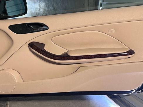 Used 2002 BMW 325Ci 325Ci Coupe 2D image 26