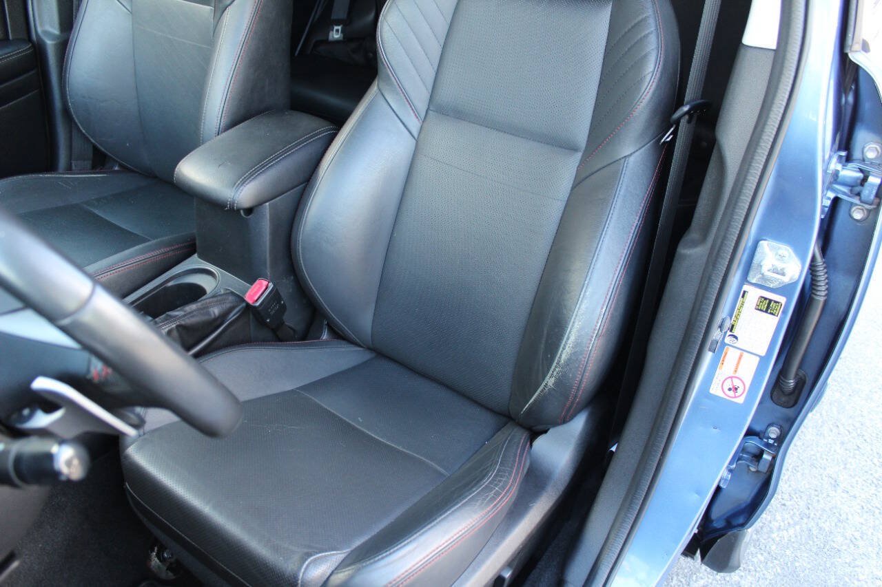 Used 2015 Subaru Forester 2.0XT Touring AWD/4WD image 3