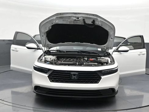 Used 2024 Honda Accord LX image 35