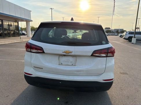 Used 2024 Chevrolet Equinox LS w/ Driver Confidence II Package image 5