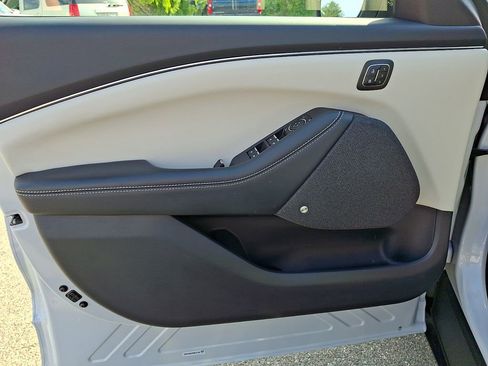 Used 2023 Ford Mustang Mach-E Premium RWD image 12