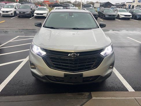 Used 2020 Chevrolet Equinox LT w/ Sport Edition image 2