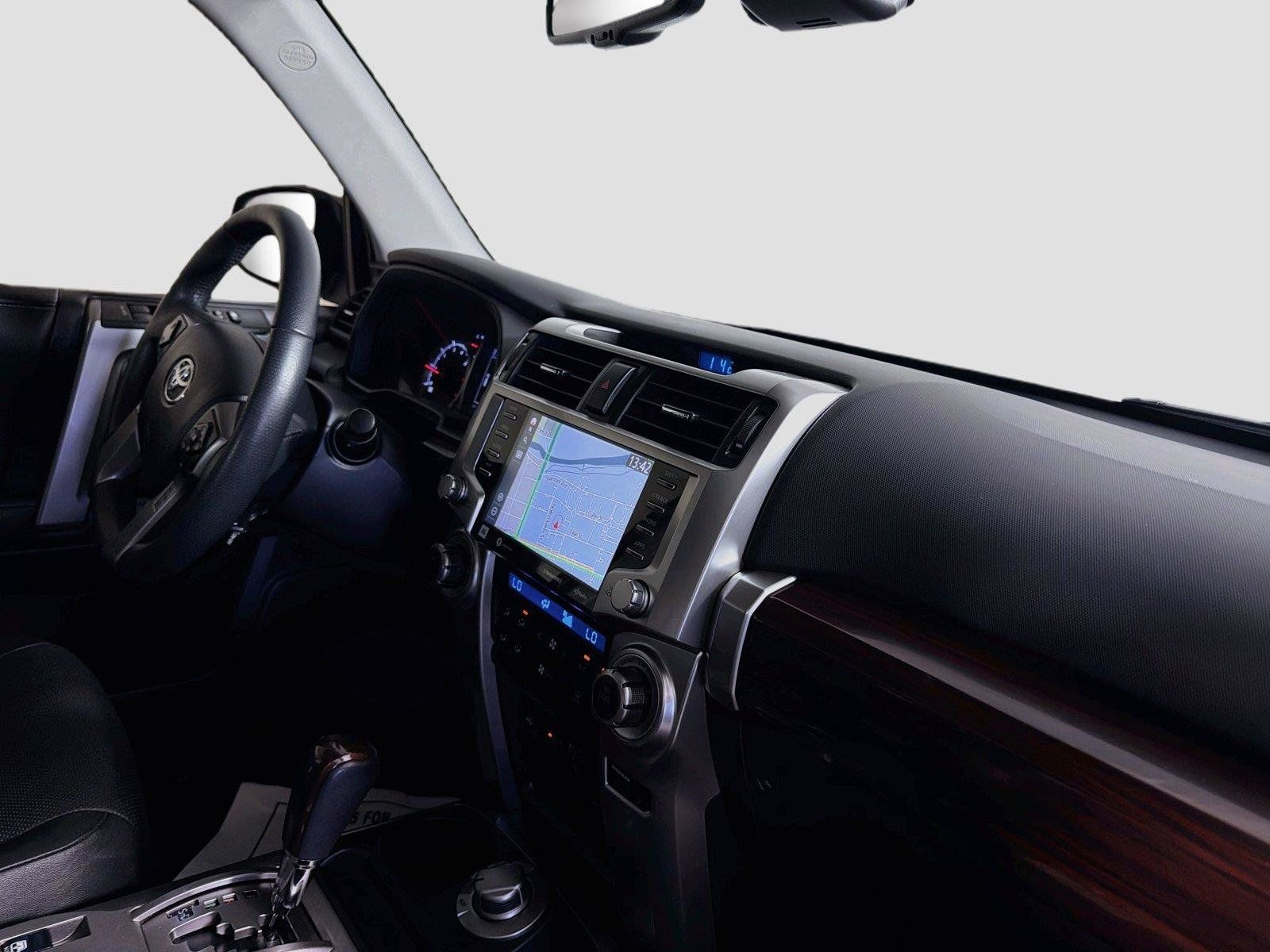 Used 2021 Toyota 4Runner Limited AWD/4WD image 29