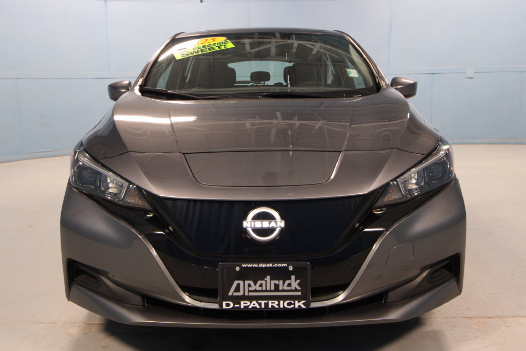 Used 2025 Nissan Leaf S FWD image 26