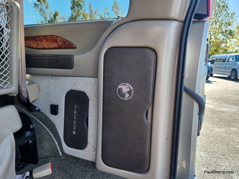 Used 2021 Chevrolet Express 2500 LS w/ Enhanced Convenience Package image 25