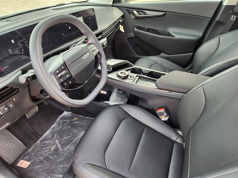 New 2025 Kia EV6 Wind image 7