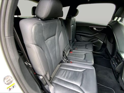 Used 2025 Audi Q7 3.0T Premium Plus AWD/4WD image 20