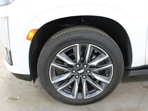 Used 2021 Cadillac Escalade Sport Platinum RWD image 40