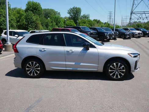 Certified 2025 Volvo XC60 B5 Plus AWD/4WD image 8