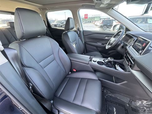 New 2026 Nissan Rogue SV image 24