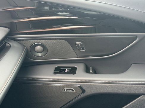 New 2026 Lincoln Nautilus Reserve w/ Jet Appearance Package image 16