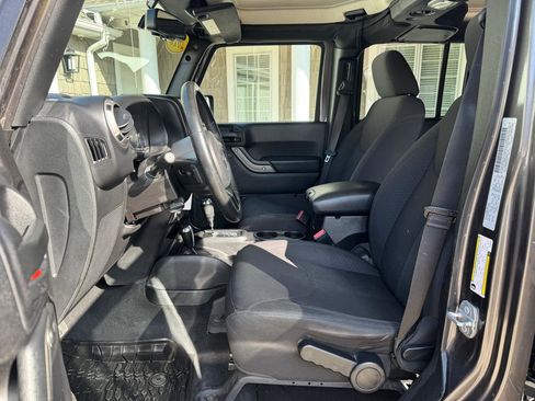 Used 2016 Jeep Wrangler Unlimited Sport w/ Quick Order Package 24S image 12