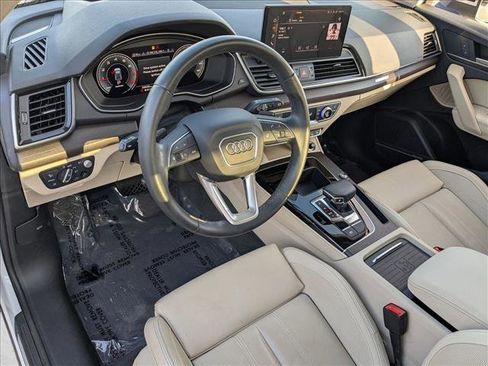 Certified 2023 Audi Q5 2.0T Prestige w/ Prestige Package image 9