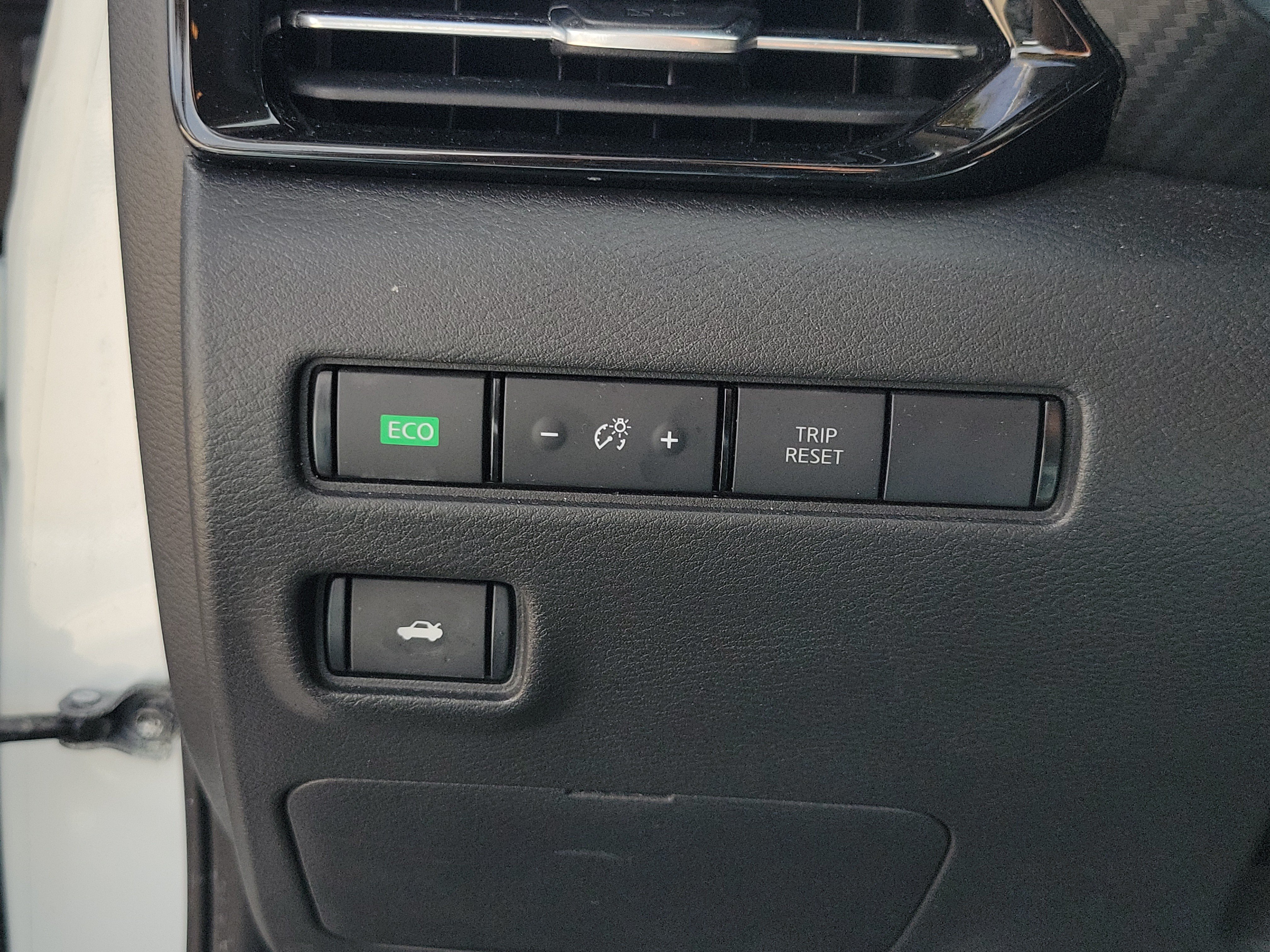 Used 2021 Nissan Sentra SR FWD image 21