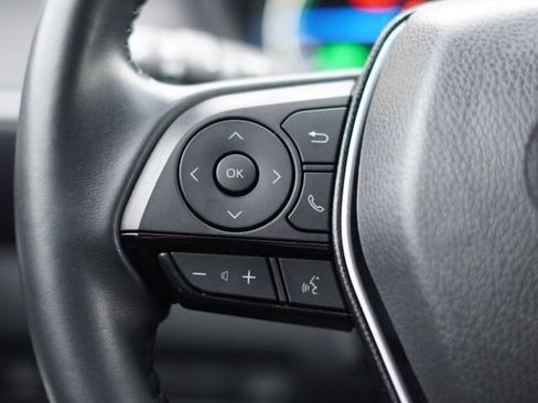 Certified 2024 Toyota Venza XLE image 24