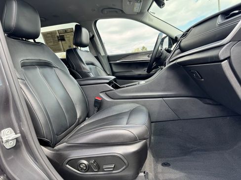 Used 2022 Jeep Grand Cherokee L Limited AWD/4WD image 10