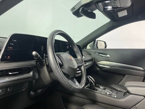 Used 2024 Cadillac XT4 Premium Luxury image 20