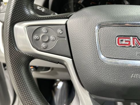 Used 2024 GMC Terrain SLE image 29