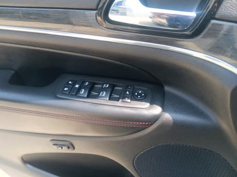 Used 2020 Jeep Grand Cherokee Trailhawk AWD/4WD image 13