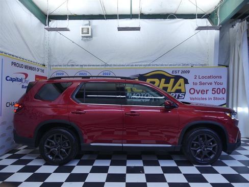 Used 2025 Honda Pilot Elite image 30