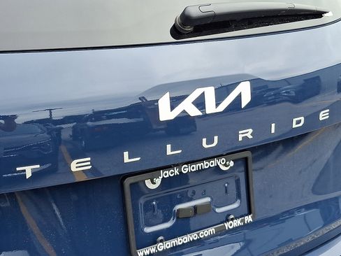 New 2025 Kia Telluride S image 23