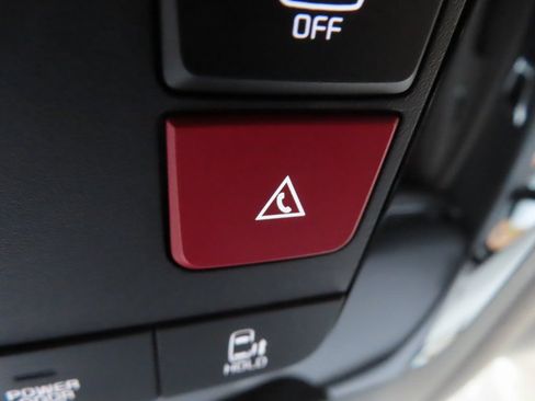 Certified 2026 Kia Carnival EX FWD image 17