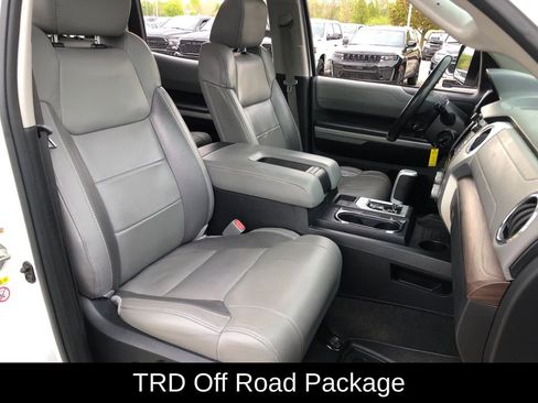 Used 2018 Toyota Tundra Limited w/ Limited Premium Package AWD/4WD image 7