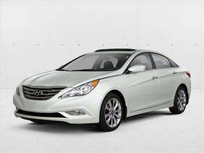 Used 2012 Hyundai Sonata SE w/ Navigation & Sunroof Pkg