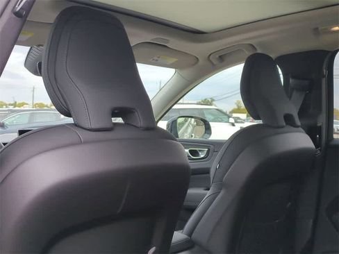 New 2026 Volvo XC60 B5 Plus w/ Protection Package Premier image 17