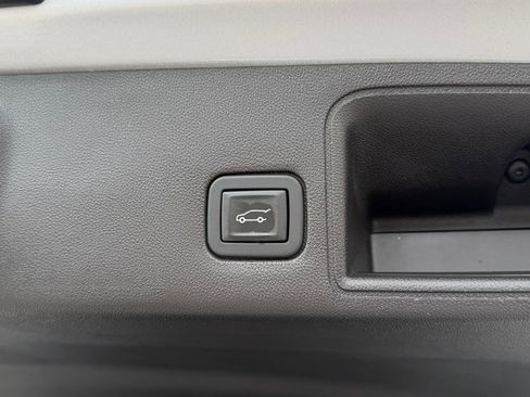 Used 2018 GMC Terrain SLT w/ Infotainment Package II FWD image 21