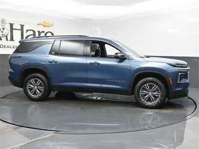 New 2025 Chevrolet Traverse LT w/ Driver Confidence Package